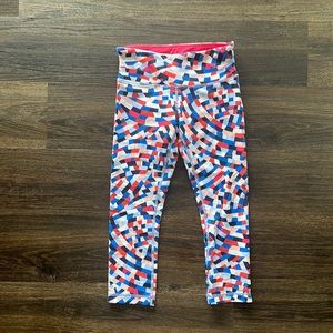 Lululemon low rise multi color crop size 6 leggings.